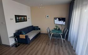 Apartament Nadmorski - Kompleks Pięć Mórz z basenem
